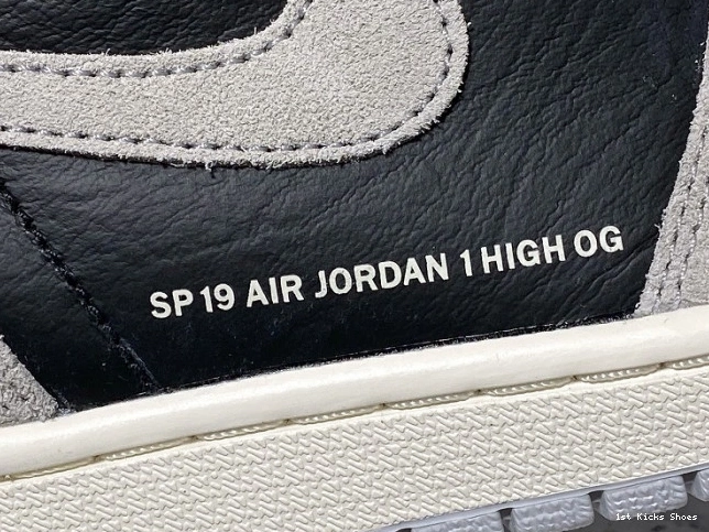 1st Kicks Shoes Retro 555088-018 Grey Jordan 1 OG Neutral High Air 0703